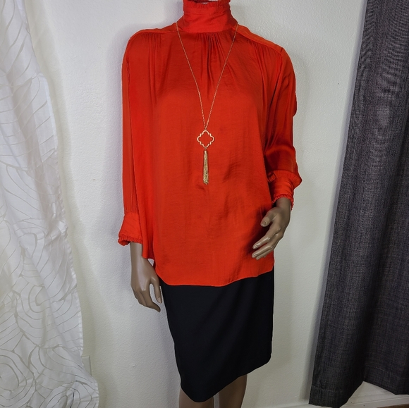 Zara Blouse Size Large Red Mock Neck Ruffle Detail Festive Holiday Party EUC - Picture 11 of 11